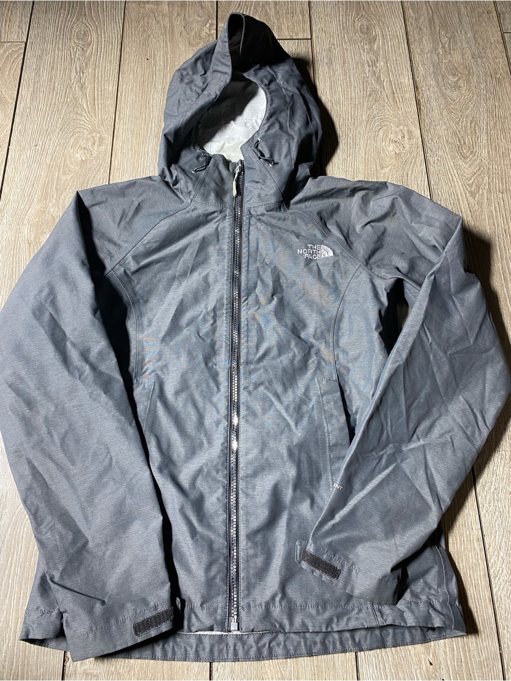 The North Face Women's Magnolia DryVent Waterproof Rain Jacket Gray Size XS